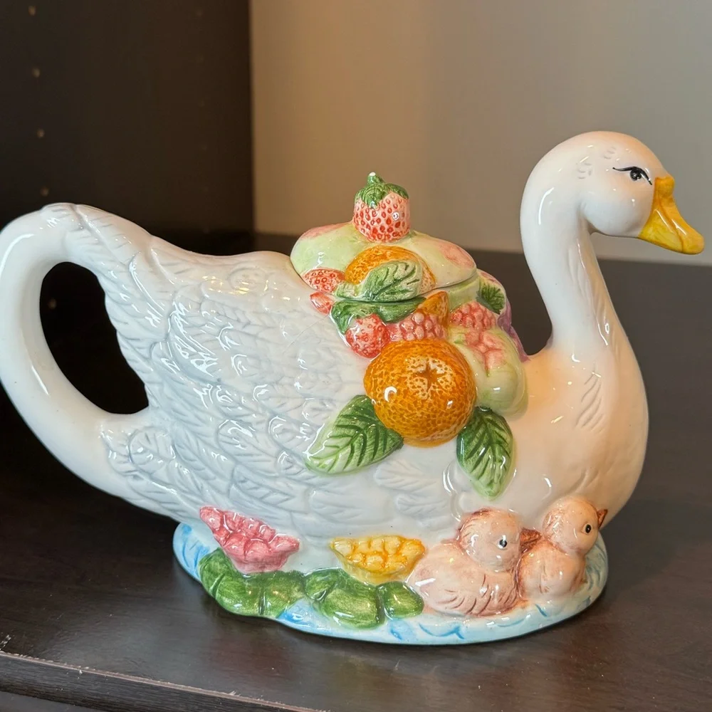 Vintage Colorful Swan Ceramic Teapot
